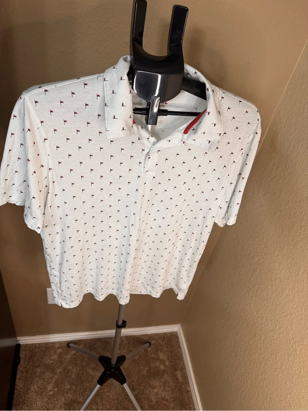 UNTUCKit White Polo with Small Red Micro Pattern
